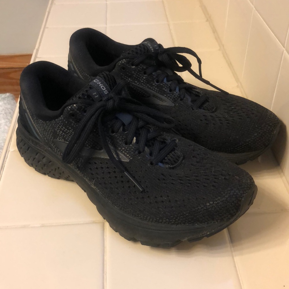 Brooks Ghost 11 size 9